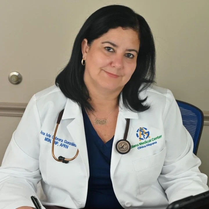 Médica ortopedista